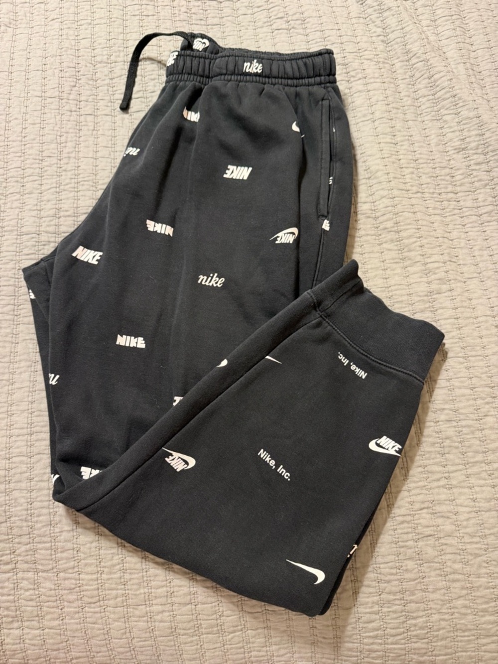 Nike MENS NIKE CLUB FLEECE ALLOVER PRINT JOGGERS